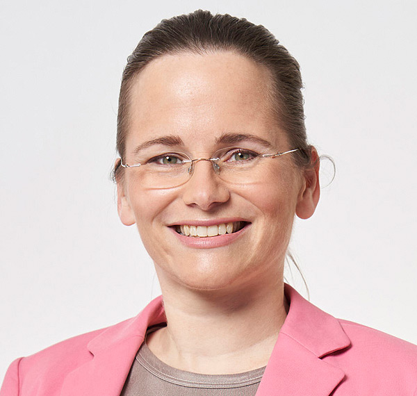 Dr. med. Hetzer-Baumann, Cathérine