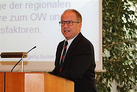 Dr. Norbert Metke Dr. Norbert Metke