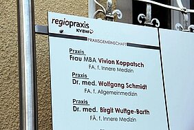 regiopraxis KVBW in Bad Schussenried, Praxisschild