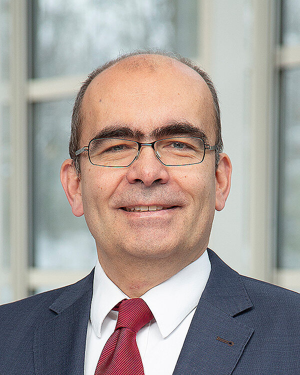 Dr. Karsten Braun