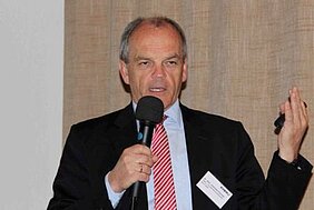 Dr. Johannes Fechner Dr. Johannes Fechner