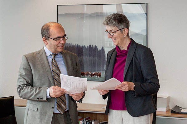Der Vorstand der KVBW Der Vorstand der KVBW: Dr. Karsten Braun und Dr. Doris Reinhardt